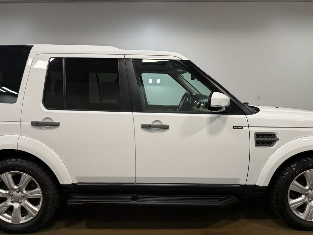 Used 2016 Land Rover LR4 HSE AWD/4WD image 32