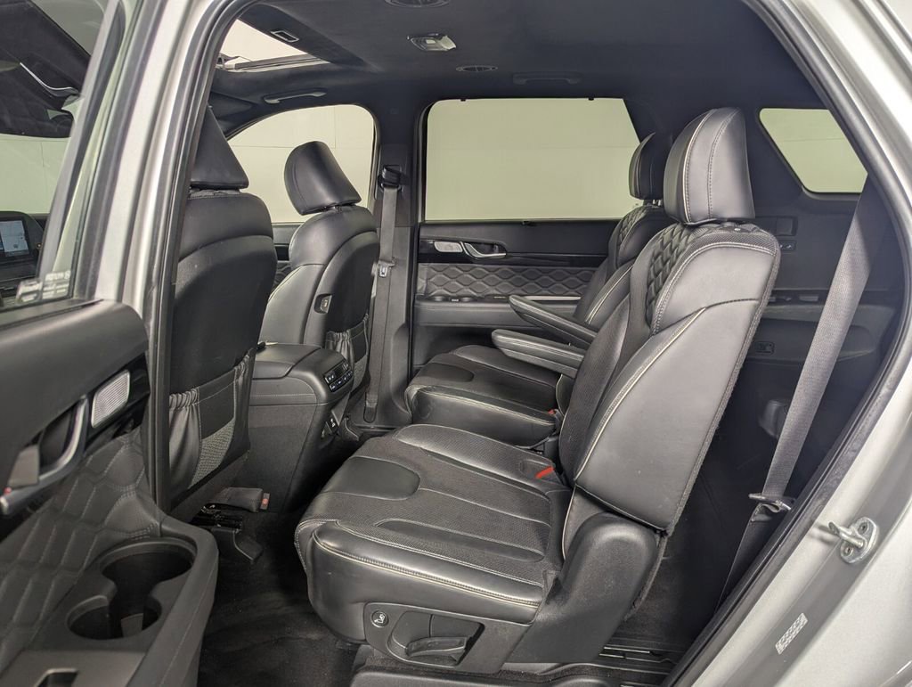 Used 2022 Hyundai Palisade Calligraphy w/ Cargo Package image 22