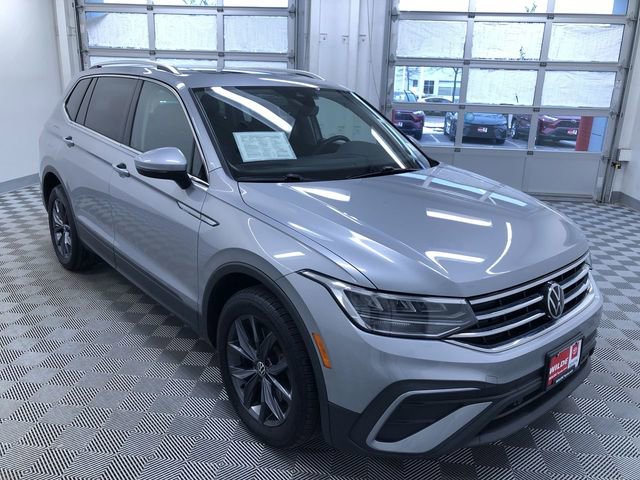 Used 2022 Volkswagen Tiguan SE image 37