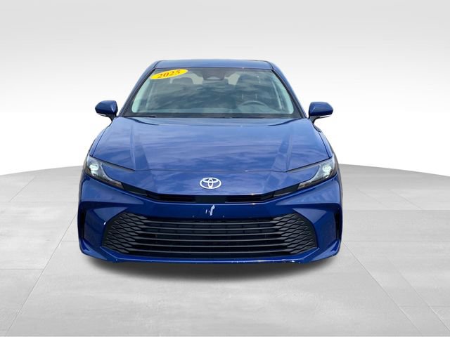 Used 2025 Toyota Camry LE FWD video 2