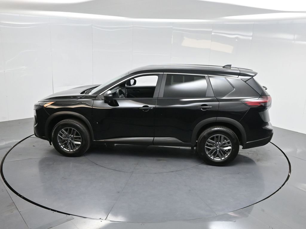 Used 2024 Nissan Rogue S image 52