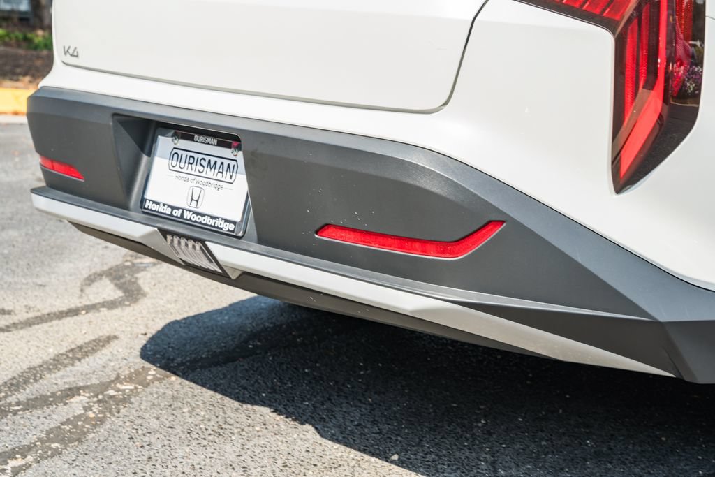 Used 2025 Kia K4 FWD image 7