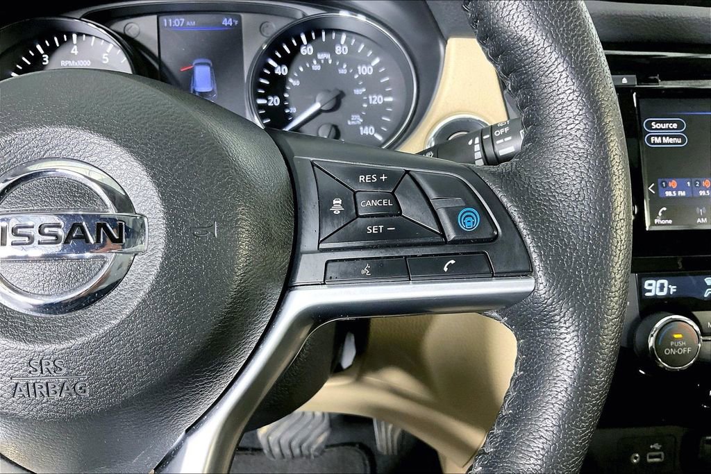 Used 2020 Nissan Rogue SL w/ Premium Package image 29