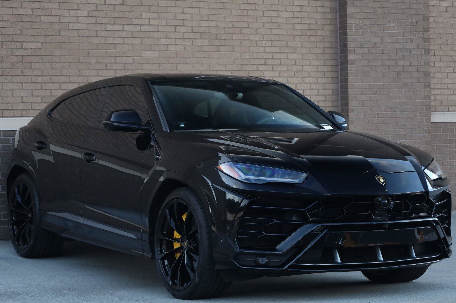 Used 2021 Lamborghini Urus AWD/4WD image 7