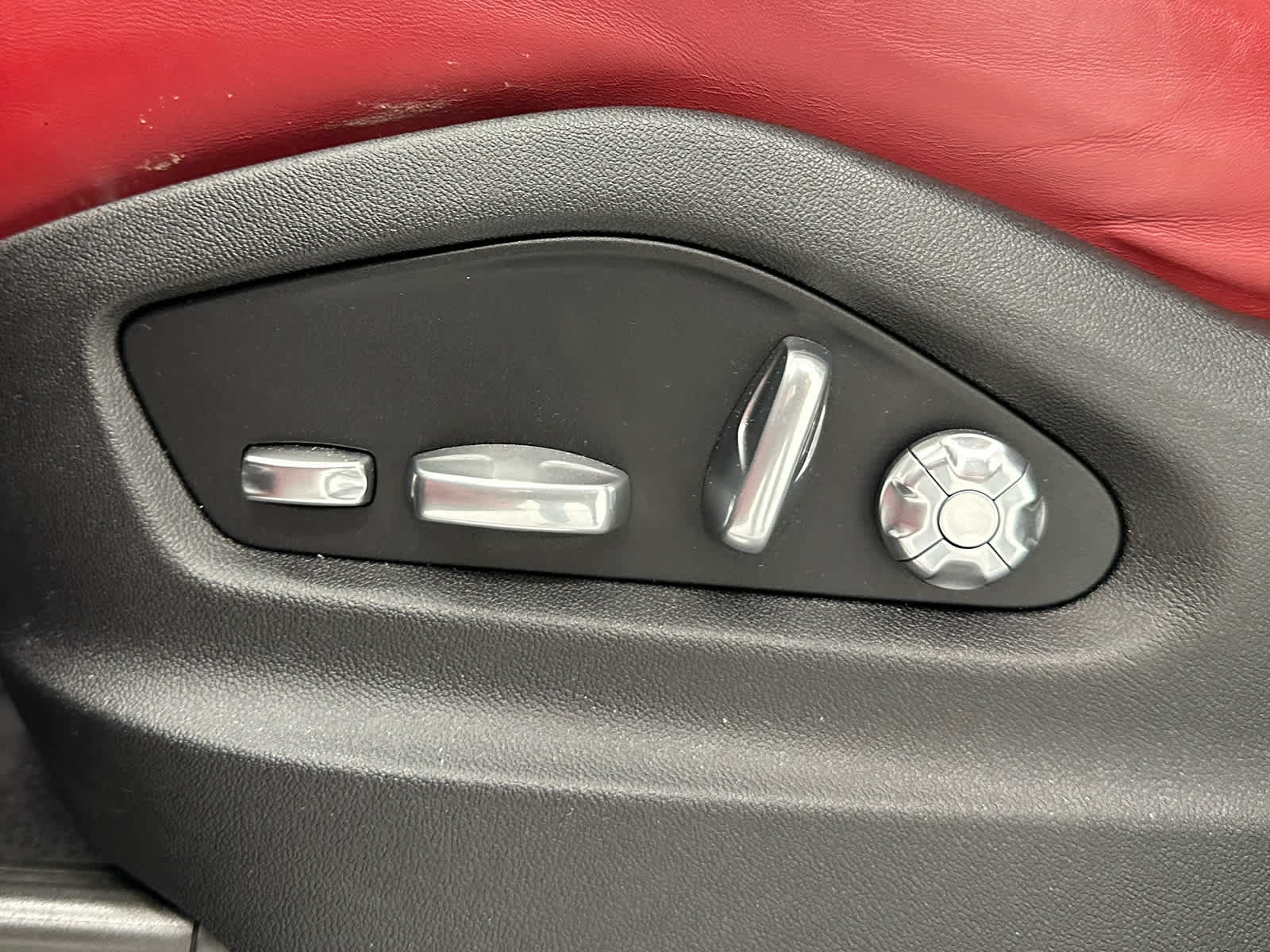 Used 2020 Porsche Cayenne S AWD/4WD image 12