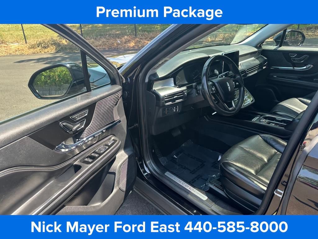 Used 2020 Lincoln Corsair AWD w/ Premium Package image 13