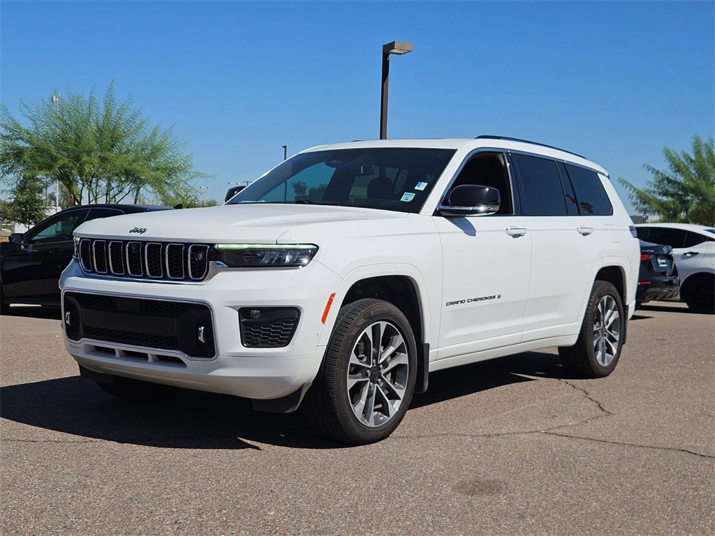 Used 2021 Jeep Grand Cherokee L Overland w/ Advanced Protech Group III image 8