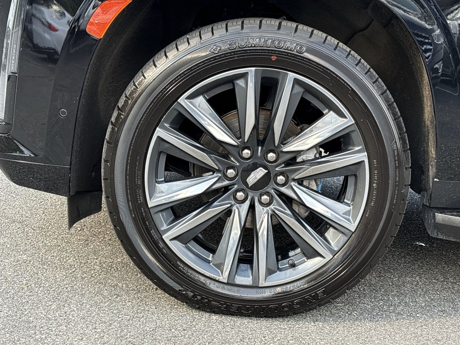 Used 2024 Cadillac Escalade ESV Sport RWD image 12