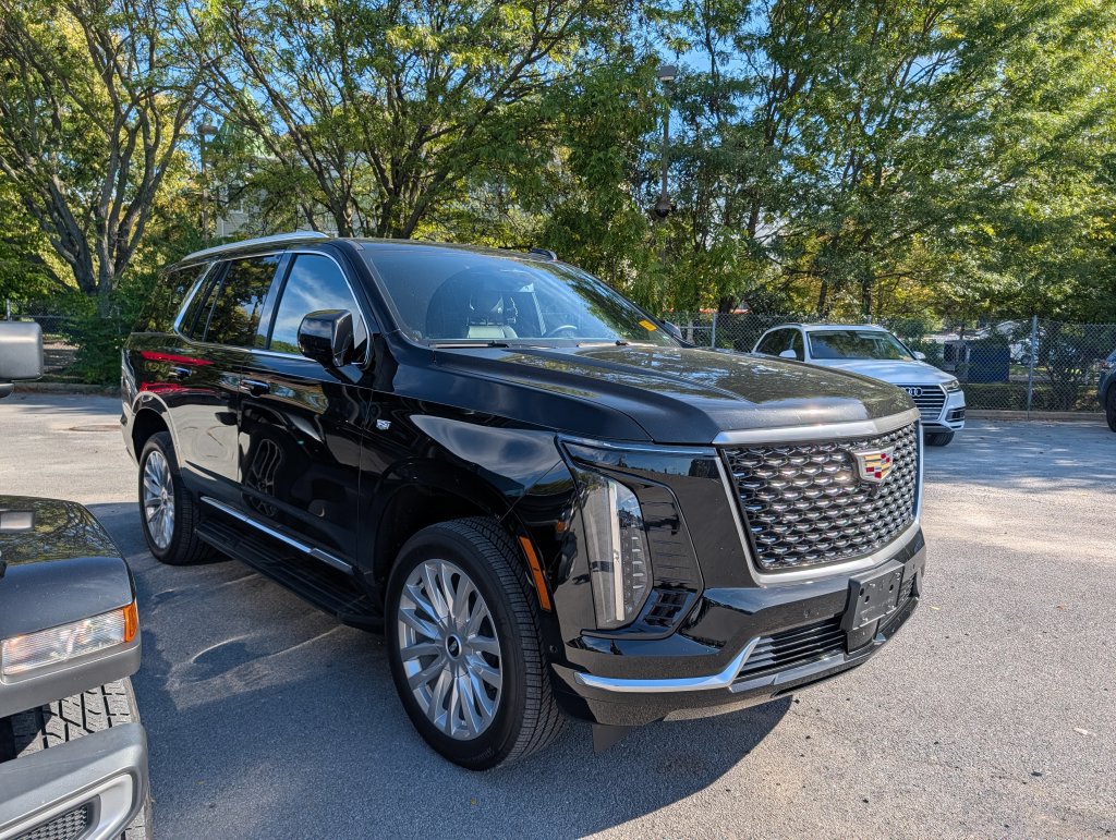 Used 2025 Cadillac Escalade Luxury