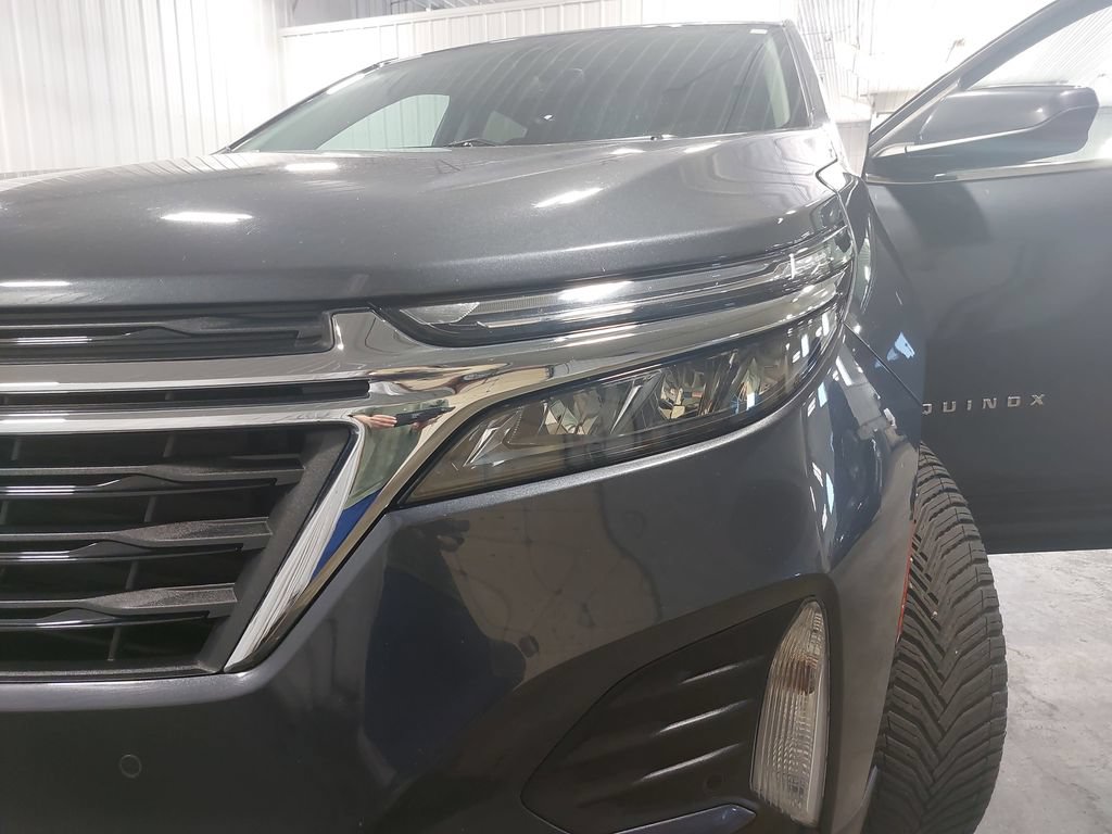 Used 2022 Chevrolet Equinox LT AWD/4WD image 32