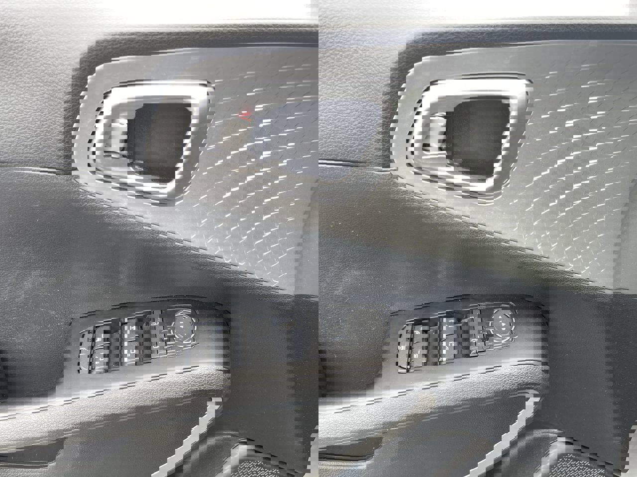 Used 2023 Kia Soul LX w/ Option Group 015 FWD image 22