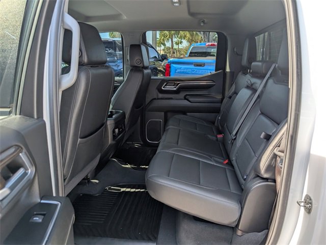 Used 2023 Chevrolet Silverado 1500 LT w/ Leather Package image 8