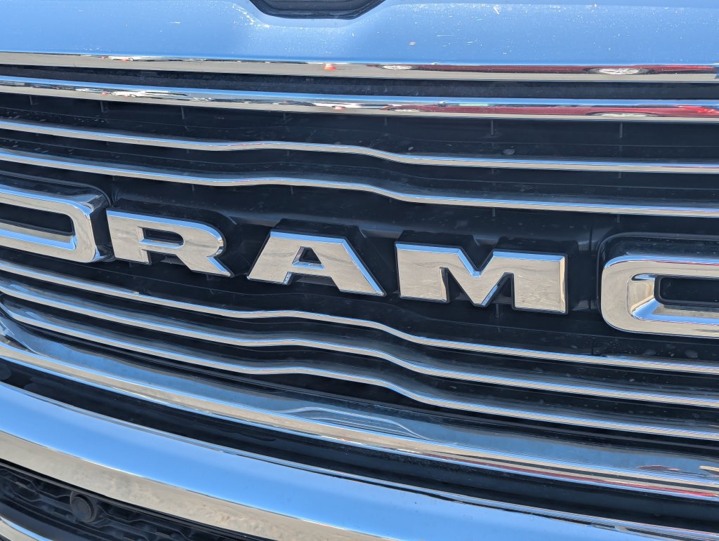 Used 2023 RAM 1500 Laramie AWD/4WD image 12