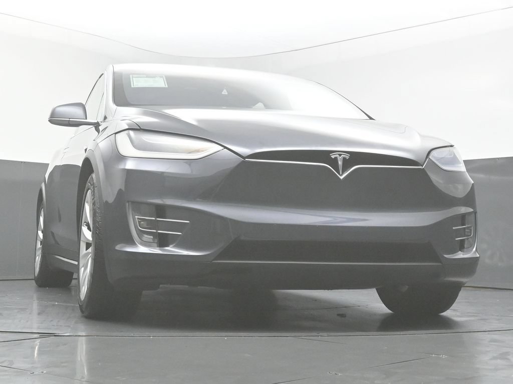 Used 2017 Tesla Model X 75D AWD/4WD image 48