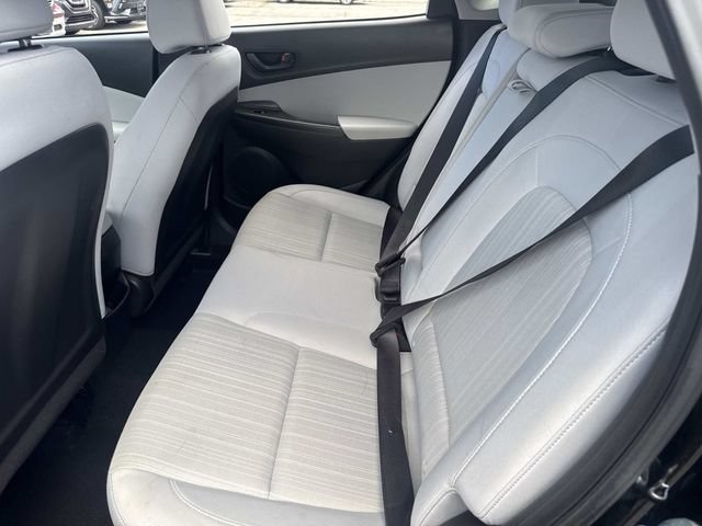 Used 2023 Hyundai Kona SEL AWD/4WD image 15
