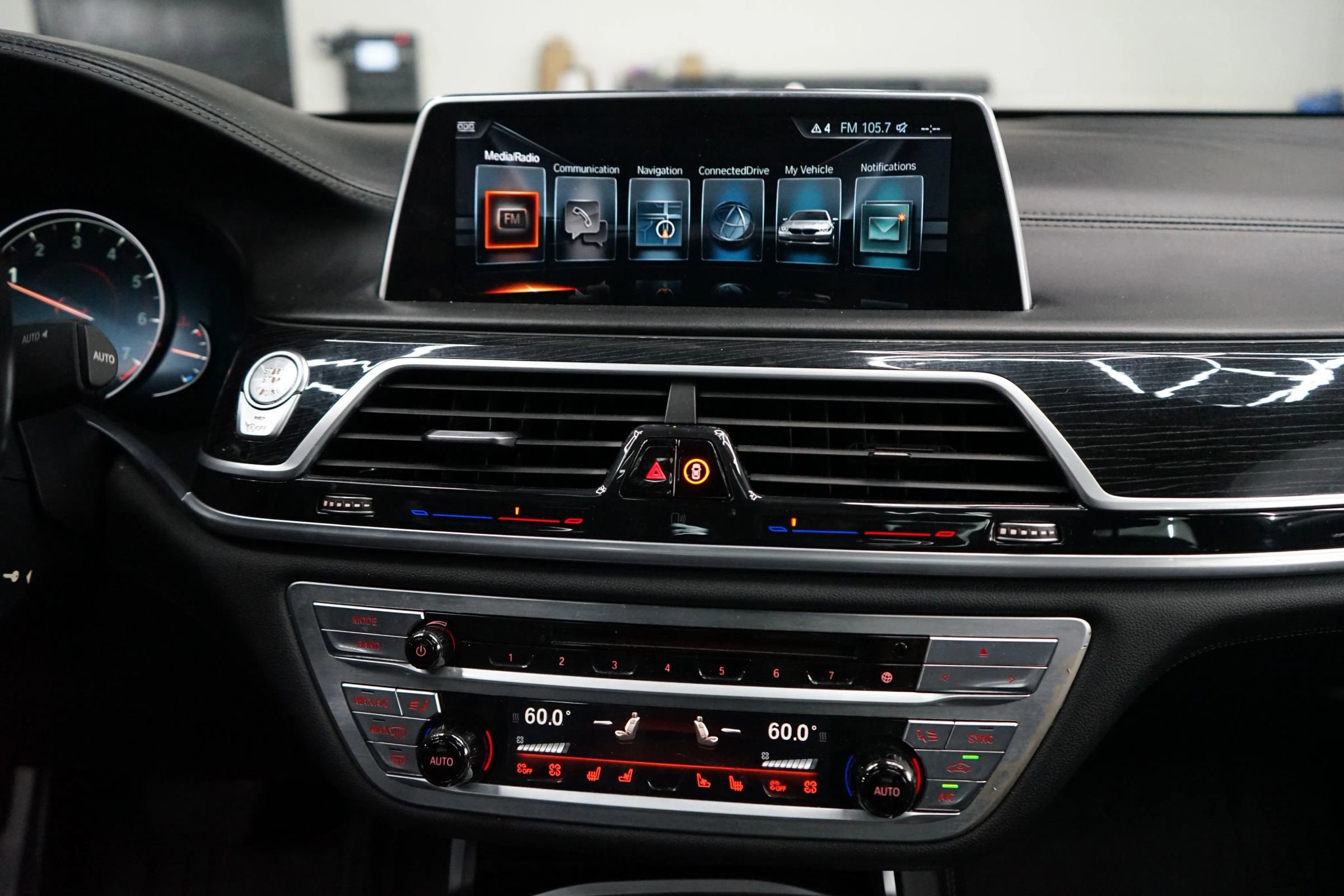 Used 2016 BMW 750i xDrive image 8