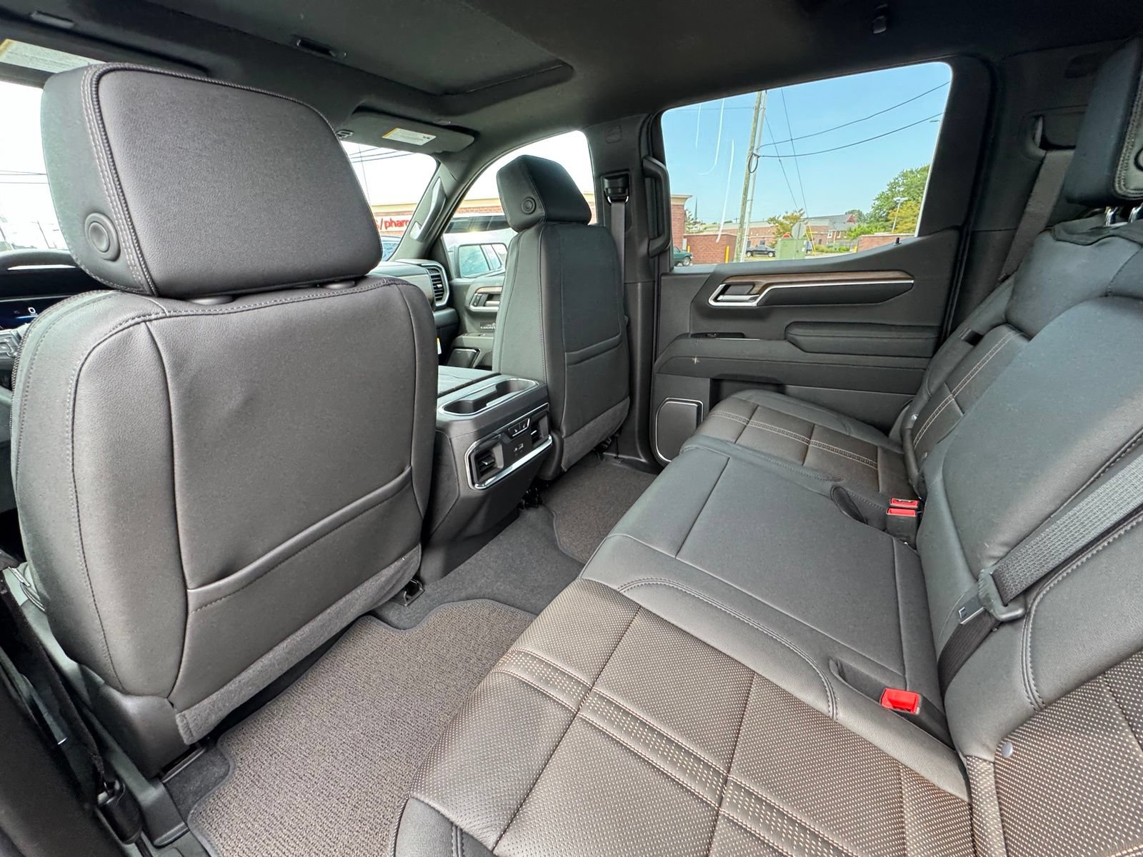 New 2026 Chevrolet Silverado 1500 High Country w/ Midnight Edition AWD/4WD image 27