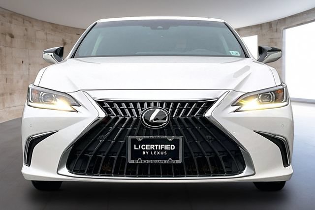 Certified 2022 Lexus ES 350 w/ Premium Package FWD image 2