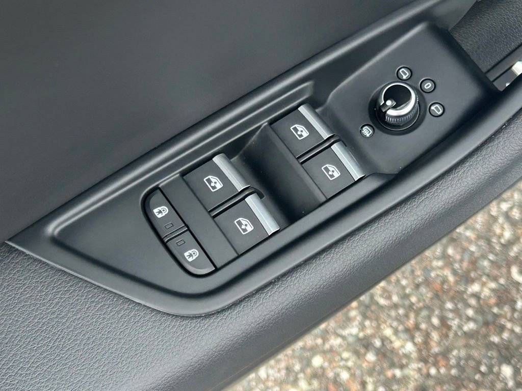 Used 2023 Audi A4 2.0T Premium w/ Convenience Package image 65