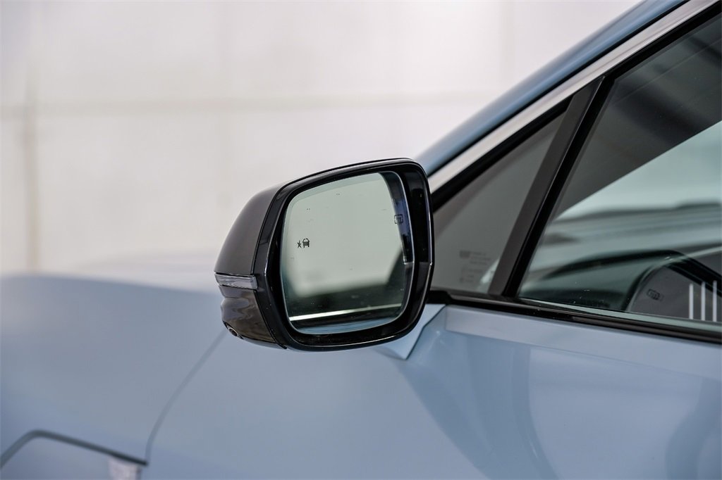 Used 2024 Cadillac Lyriq Luxury image 42