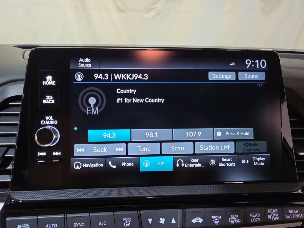 Certified 2025 Honda Odyssey Touring image 12