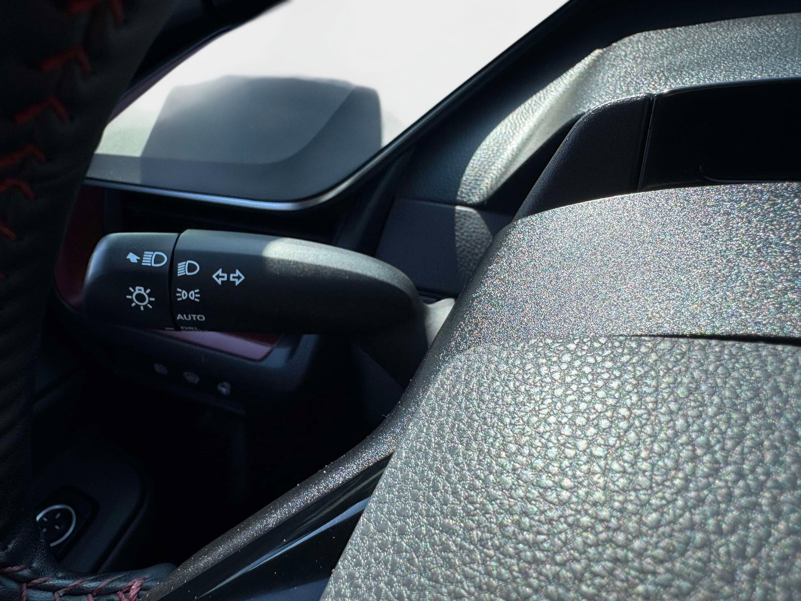 Used 2023 Toyota Prius Prime FWD image 30