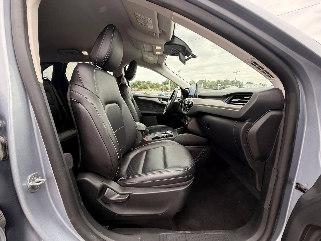 Used 2022 Ford Escape SEL AWD/4WD image 17