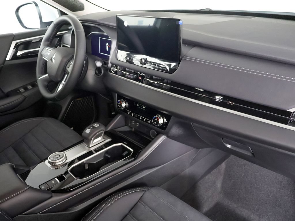 New 2026 Mitsubishi Outlander SE AWD/4WD image 30