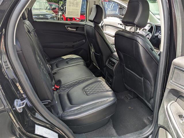 Used 2024 Ford Edge Titanium image 14