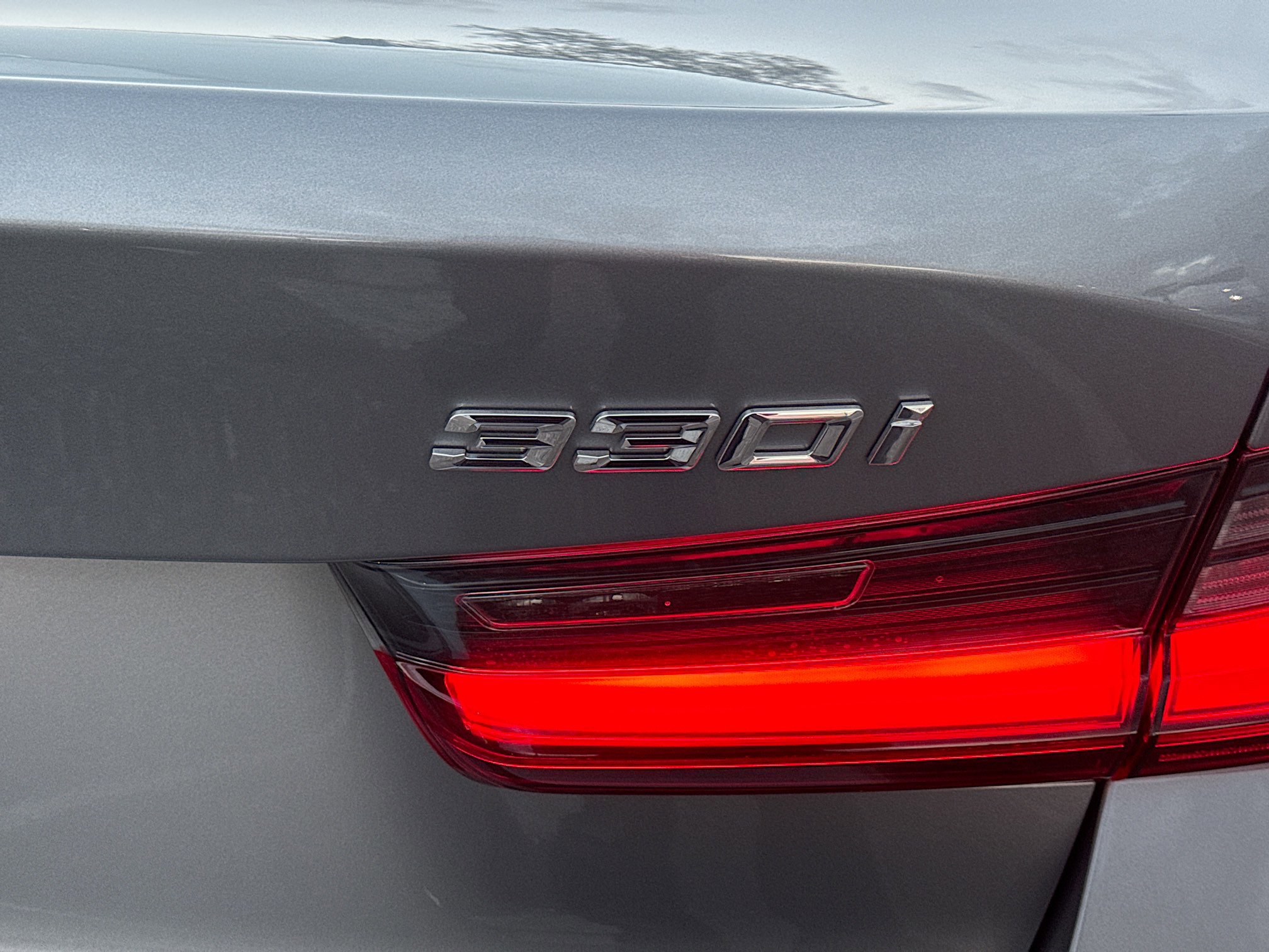 Used 2025 BMW 330i Sedan image 11