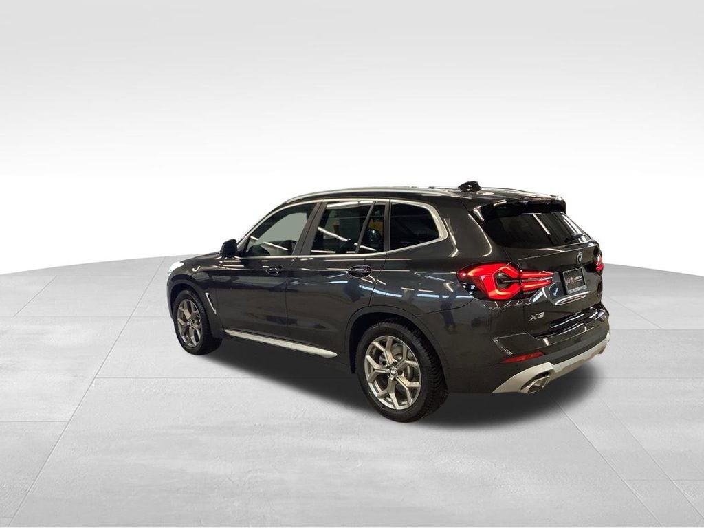 Used 2023 BMW X3 xDrive30i w/ Convenience Package AWD/4WD image 4