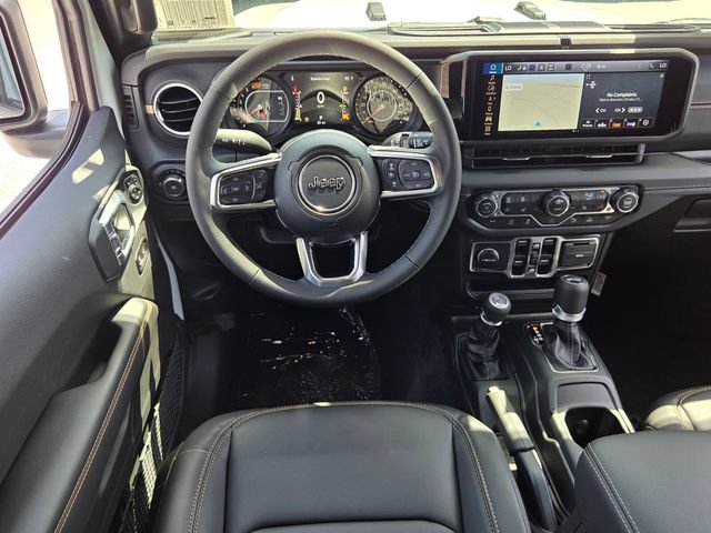 New 2026 Jeep Wrangler Unlimited Sahara AWD/4WD image 13