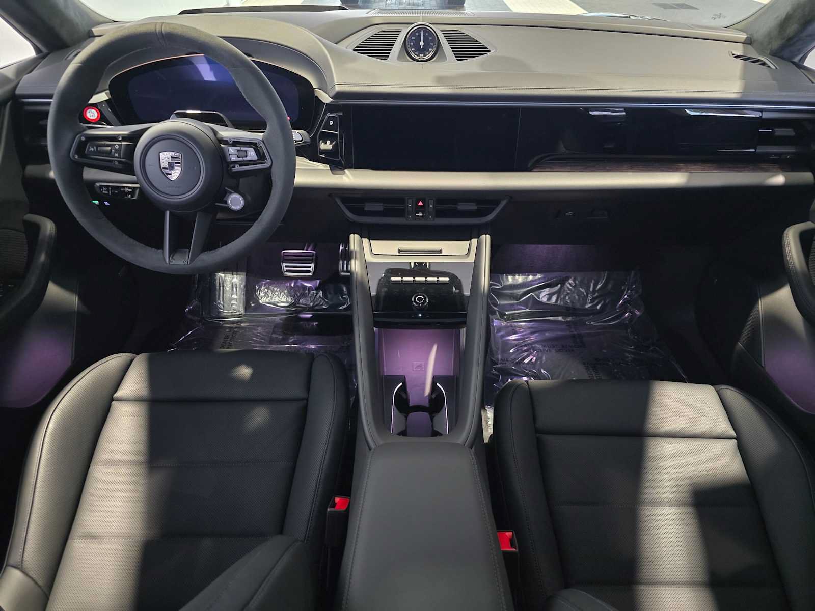 New 2026 Porsche Macan Turbo Electric AWD/4WD image 19