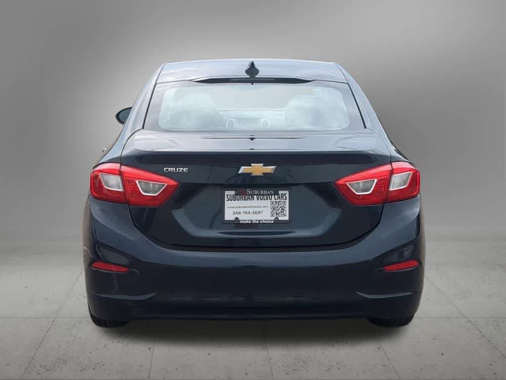 Used 2016 Chevrolet Cruze LS FWD image 5