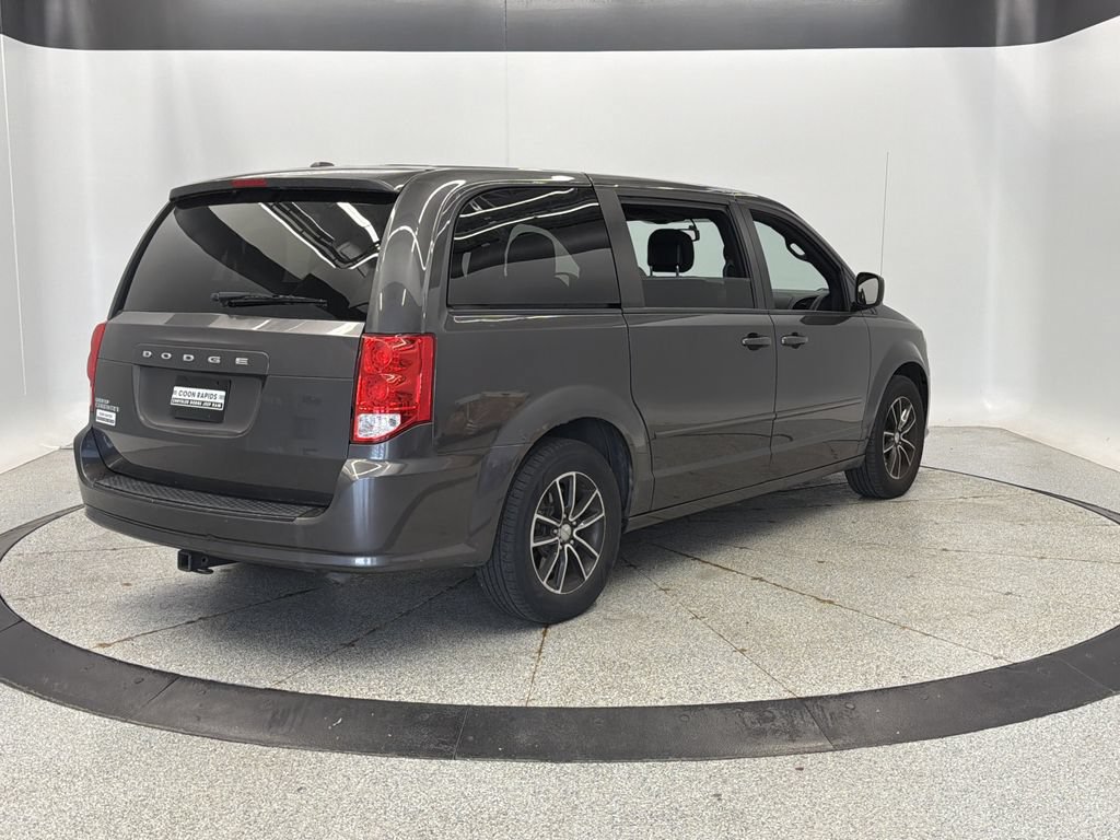 Used 2015 Dodge Grand Caravan SXT w/ Blacktop Package FWD image 6