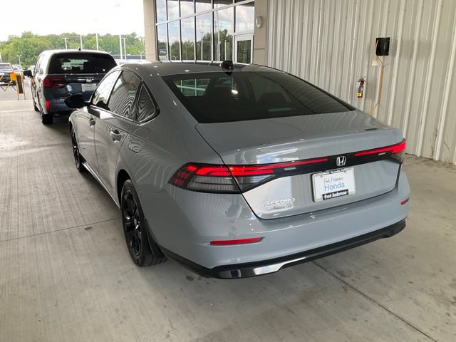 Certified 2025 Honda Accord SE image 19