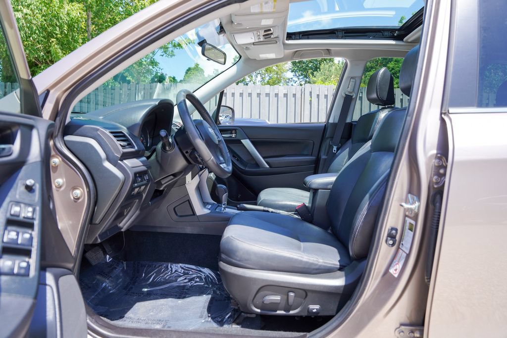 Used 2016 Subaru Forester 2.5i Limited AWD/4WD image 14