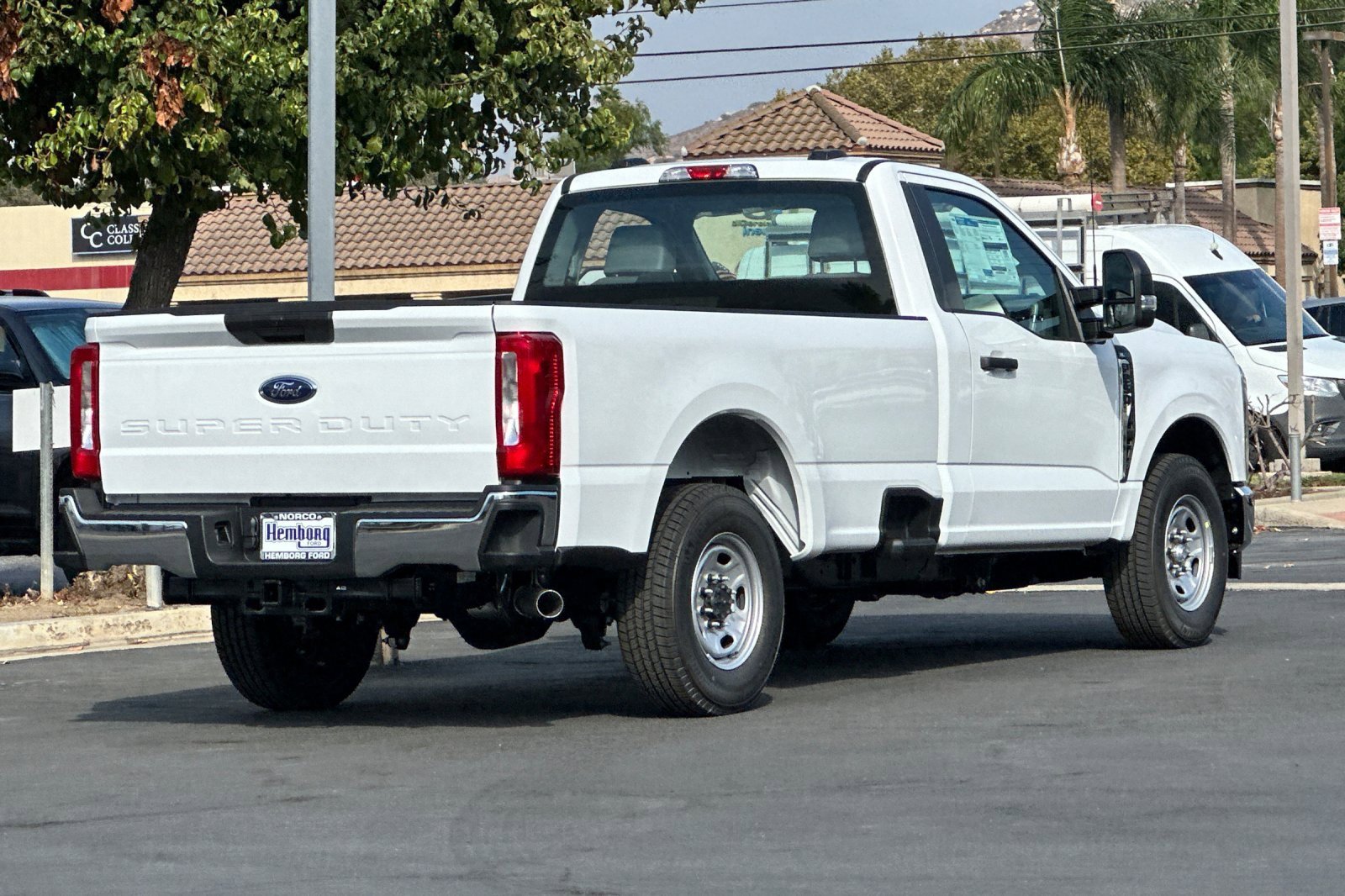 New 2026 Ford F250 XL w/ XL Chrome Package image 4