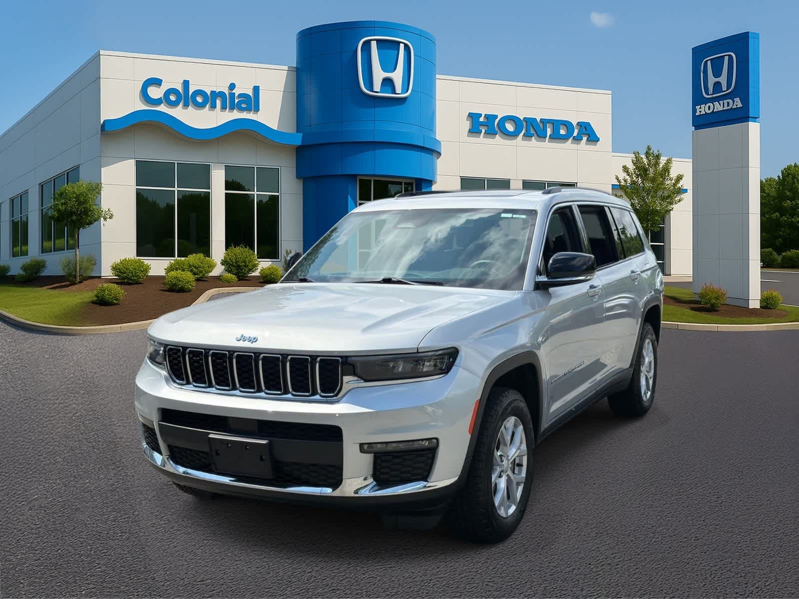 Used 2023 Jeep Grand Cherokee L Limited w/ Trailer Tow Group (B)