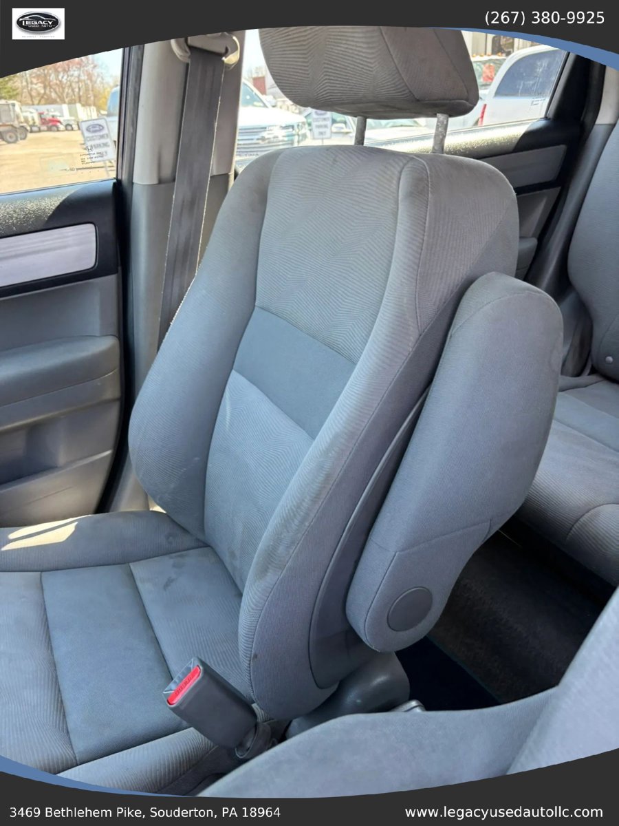 Used 2010 Honda CR-V LX image 22