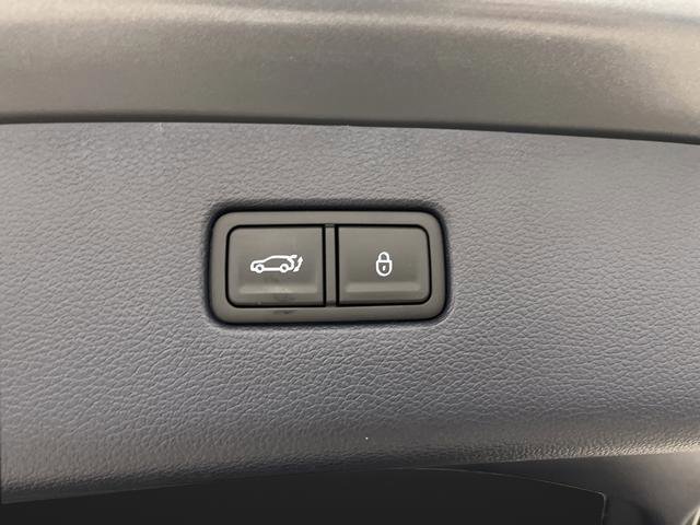 Used 2025 Genesis GV80 3.5T Prestige image 16