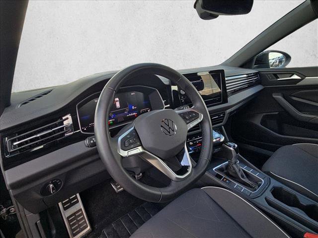 Used 2025 Volkswagen Jetta Sport image 10