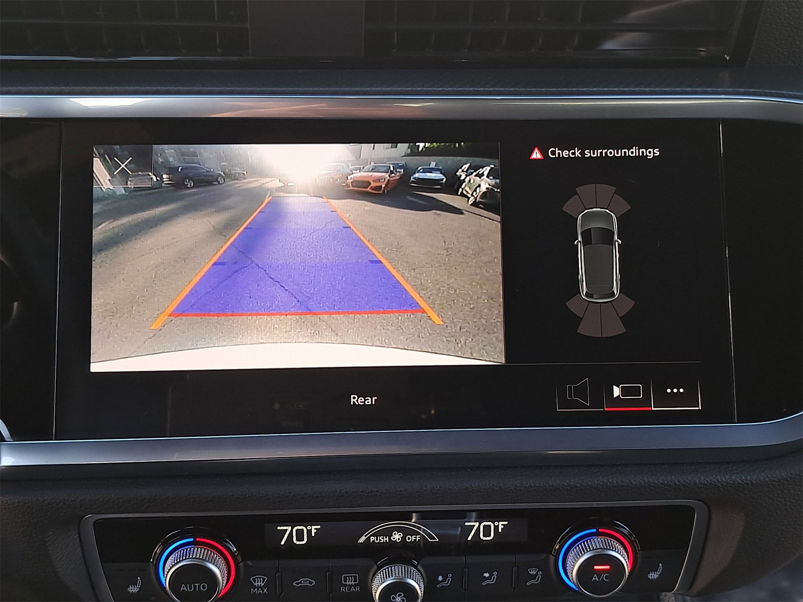 Used 2023 Audi Q3 2.0T Premium image 26