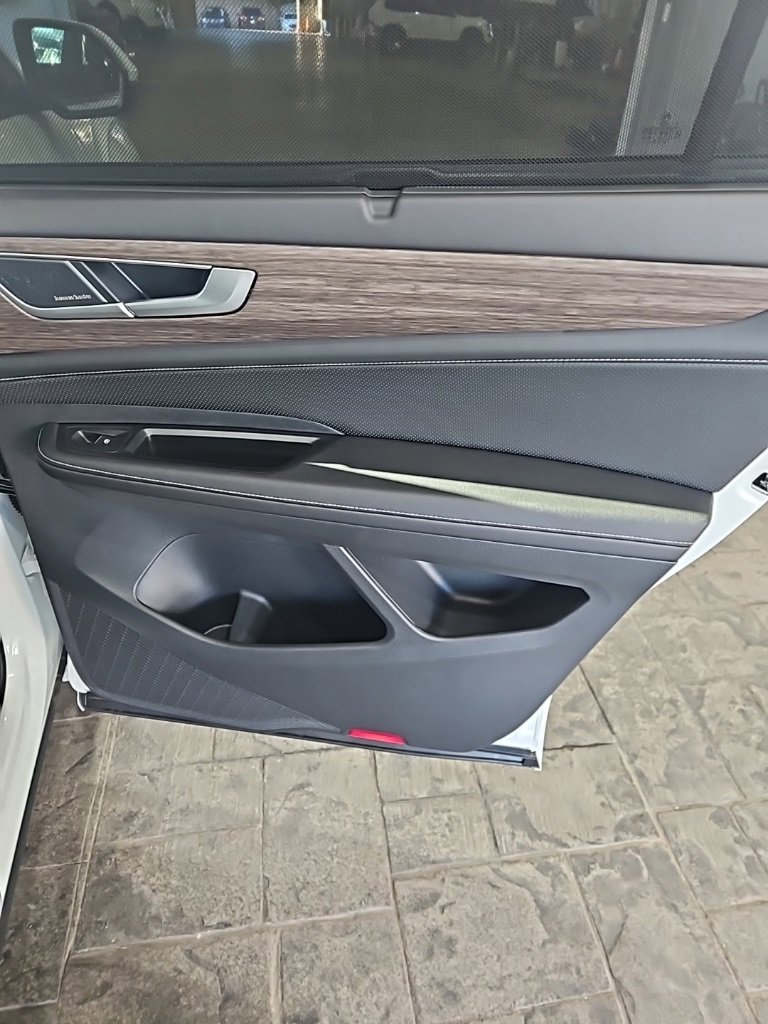 New 2026 Volkswagen Atlas SEL Premium R-Line image 16