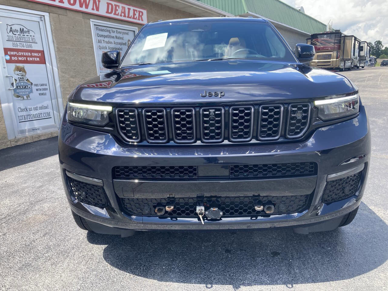 Used 2023 Jeep Grand Cherokee L Summit w/ Advanced Protech Group IV image 3