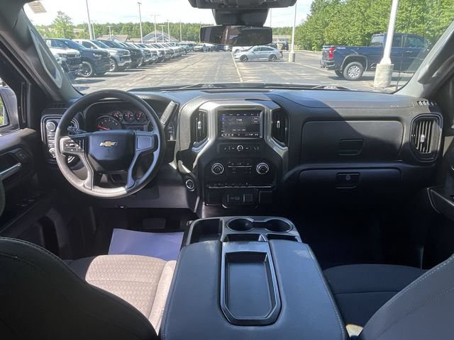 Certified 2024 Chevrolet Silverado 1500 Custom w/ Turbomax Blackout Package AWD/4WD image 19