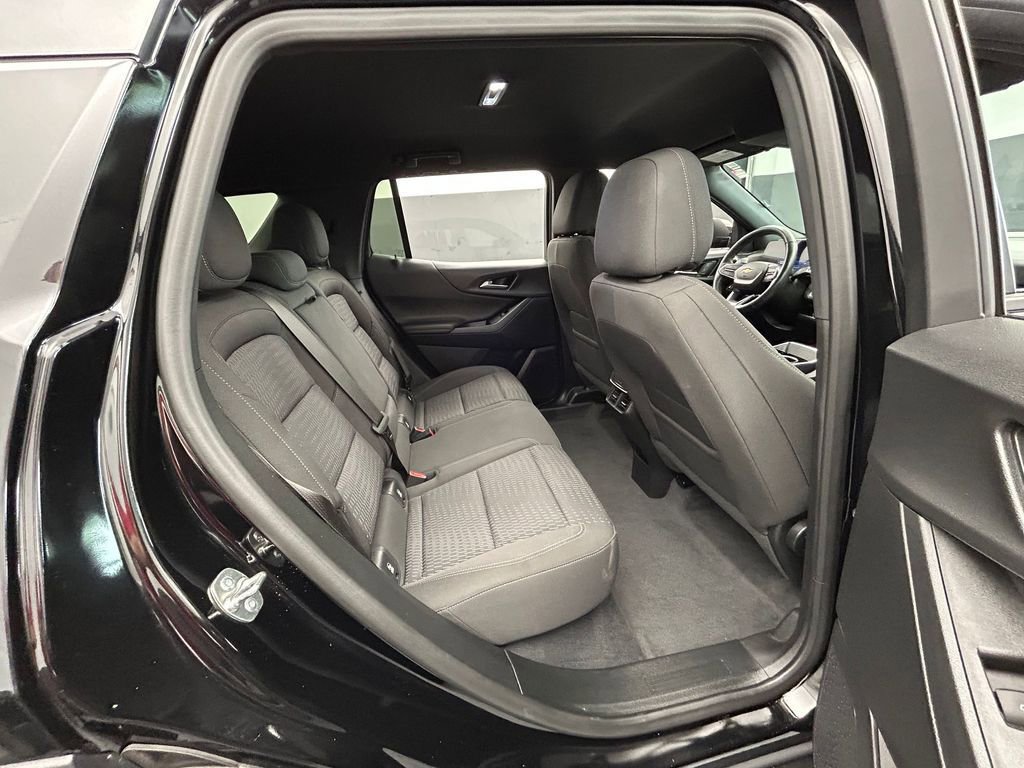 Used 2025 Chevrolet Equinox LT w/ Safety and Technology Package FWD image 45