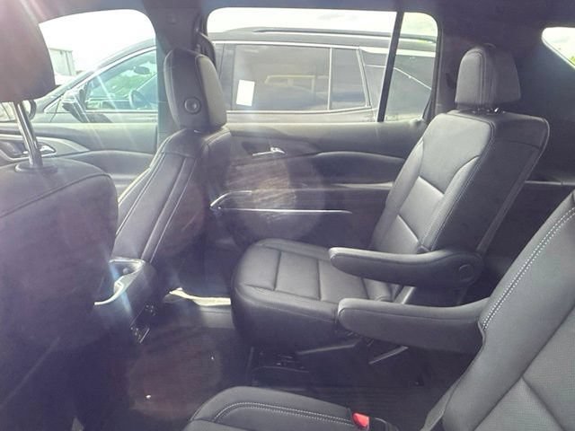 Used 2026 Chevrolet Traverse LT w/ Driver Confidence Package FWD image 7