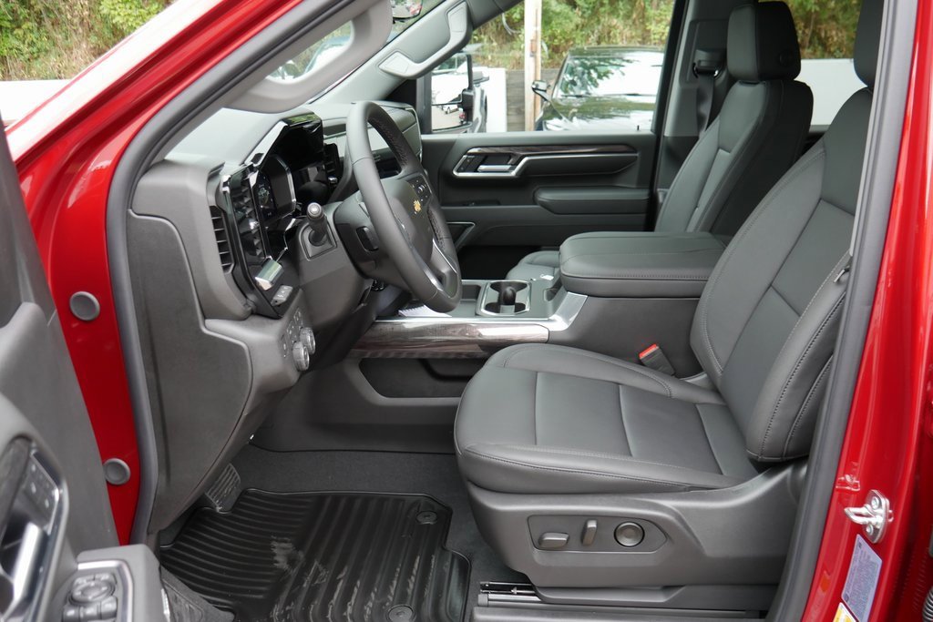 New 2026 Chevrolet Silverado 3500 LTZ w/ LTZ Plus Package image 8