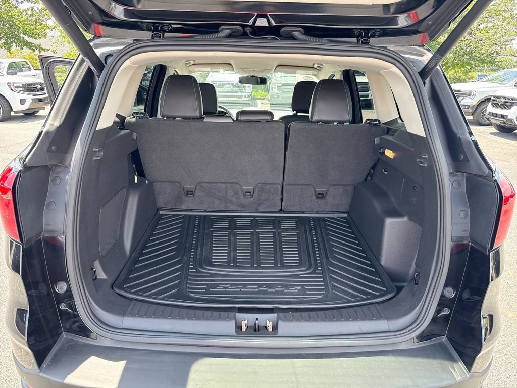 Used 2019 Ford Escape Titanium AWD/4WD image 24
